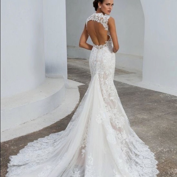 justin alexander lace wedding dress